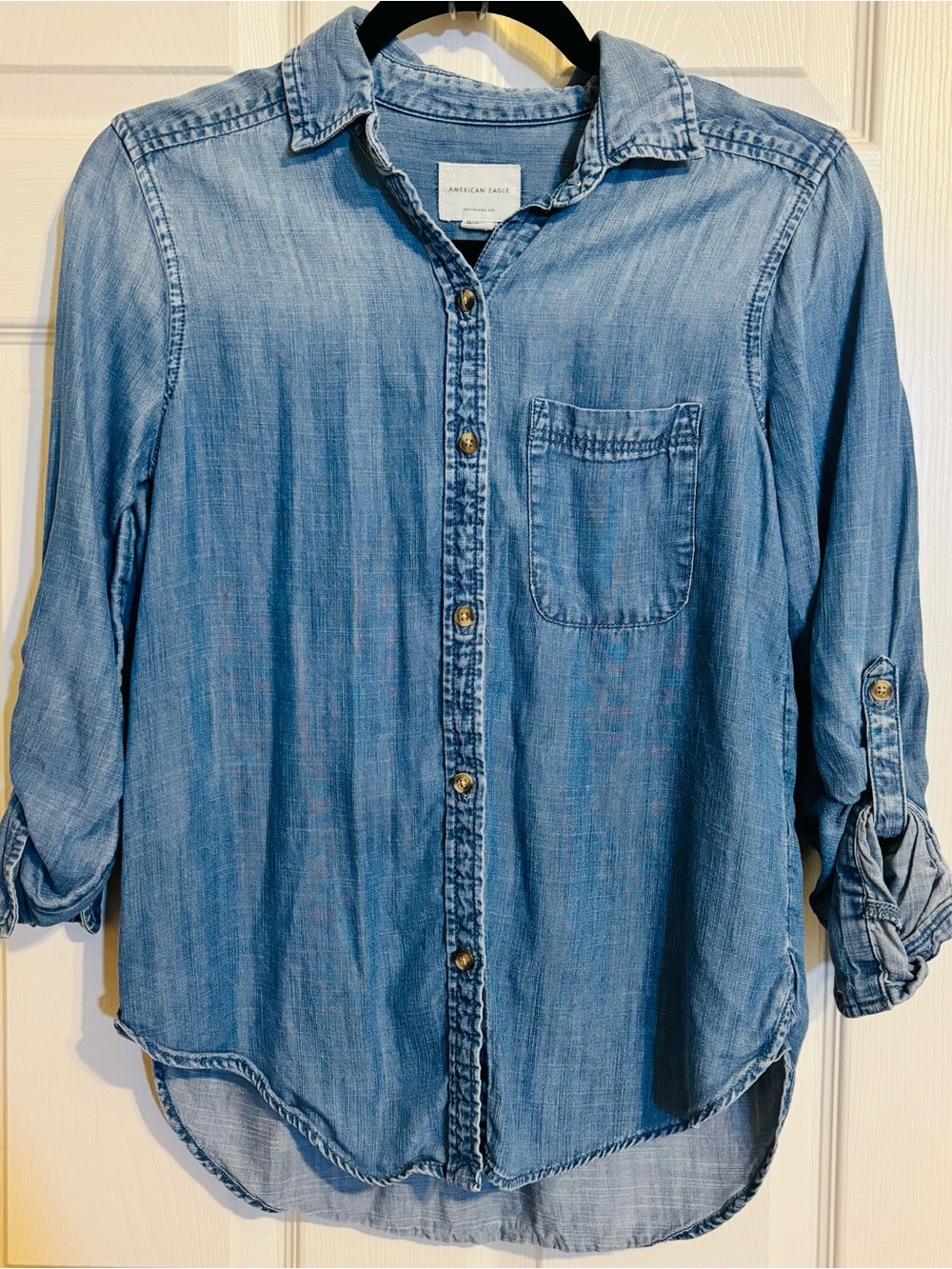 American Eagle Light Blue Chambray Boyfriend Shirt